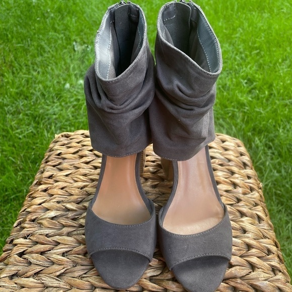 NEW Open Toe Block Heel Slouch Ankle Turtleneck Booties Back Zipper Closure - Picture 2 of 7